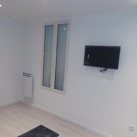Appartement Pres De Stade De France Aubervilliers Bagian luar foto