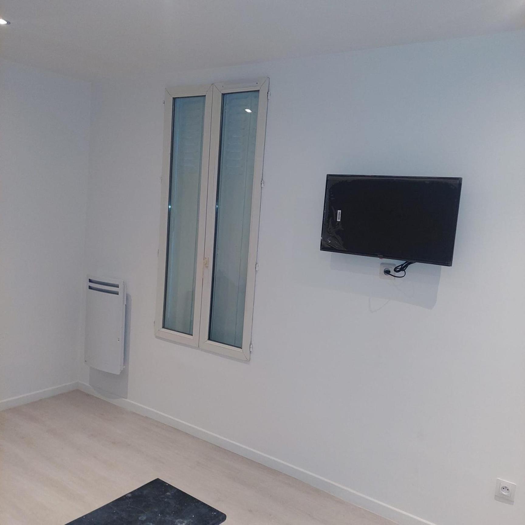 Appartement Pres De Stade De France Aubervilliers Bagian luar foto